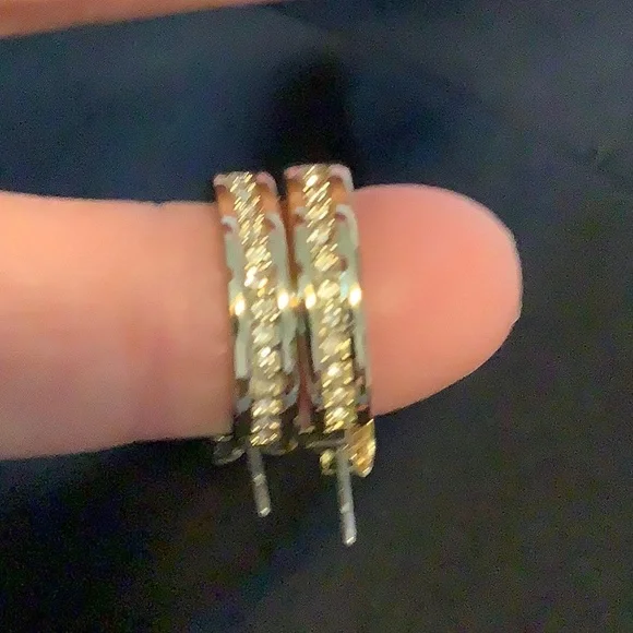 Cute Pixie Earrings - Picture 3 of 6